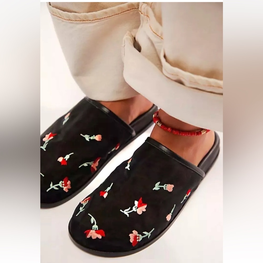 Free People Artisan Zigi Delilah Mules Sheer Embroidered Flowers Black